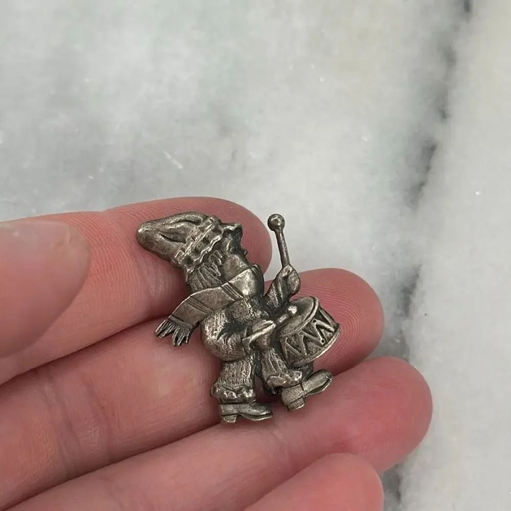 Pewter little drummer boy brooch